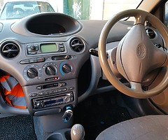 car . Toyota yaris only for 600 Euros