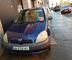 car . Toyota yaris only for 600 Euros - Image 4/6