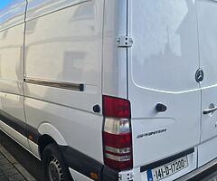 Mercedes sprinter mwb highroof