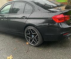 BMW  sport. 4door 2017