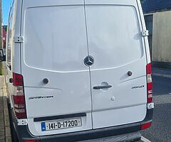 Mercedes sprinter mwb highroof