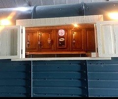 Mobile bar trailer horse box