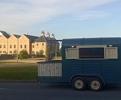 Mobile bar trailer horse box - Image 8/10