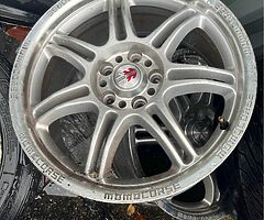 Momo corsa alloys 5x112 no tyres