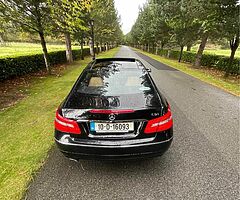 Mercedes e250 automatic for sale!!!! - Image 4/9