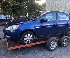 Hyundai accent BREAKING