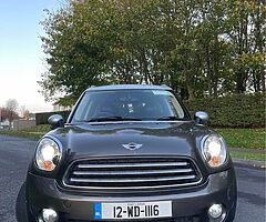 TOP SPEC 2012 Mini COOPER COUNTRYMAN 1.6 Diesel Brand New NCT Smal Miles