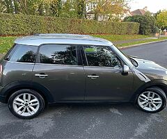 TOP SPEC 2012 Mini COOPER COUNTRYMAN 1.6 Diesel Brand New NCT Smal Miles