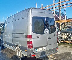 08 mercedes sprinter breaking