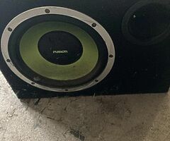 Fusion subwoofer and amp