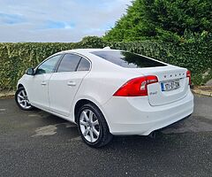 2017 Volvo S60 - Image 9/10