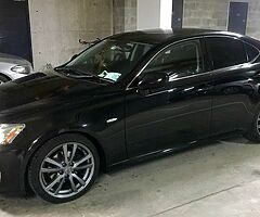 Lexus is250