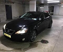 Lexus is250