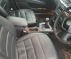 Skoda Superb 1.6 tdi parts - Image 5/7