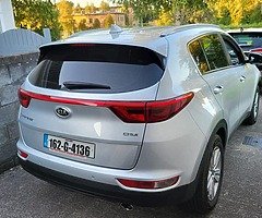 Kia Sportage Mk4
2.0 CRDI diesel manual gearbox