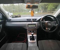 V W Passat 20102.0 TDI ￼ - Image 6/10