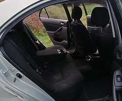 08 Toyota Avensis - Image 6/10