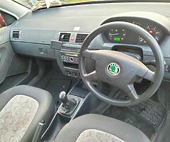 2005 SKODA FABIA 1.2 - Image 6/10