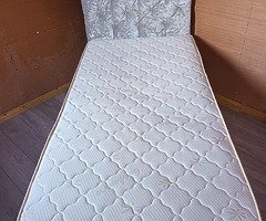 Single bed and mattress with velvet head bord mint