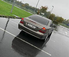 Mercedes E220