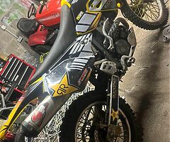 Suzuki drz400