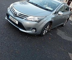 Toyota avensis 2012