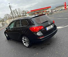 Opel Astra Estate 1.2 CDTI diesel - Image 4/10