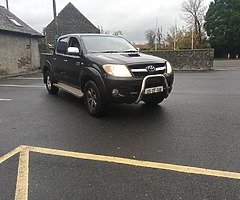 2005 Toyota hilux auto