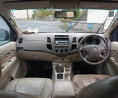 2005 Toyota hilux auto - Image 7/9