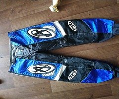 Size 34'' MotoX bottoms, in perfect condition, from smoke free home - Image 3/3