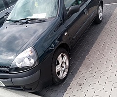 Renault clio automatic 04 1.1 petrol good engine gearbox tyres 100% nct 11/2019 tax 05/19 - Image 9/10