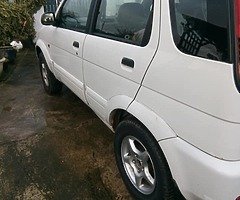 Daihatsu terios - Image 5/8