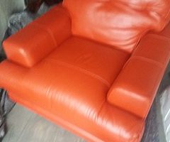 one Red seater sofa chair with very good condition  free Delivery any where in Dublin - Image 3/4