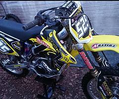 Suzuki rmz 250