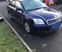 *2003 Toyota Avensis*