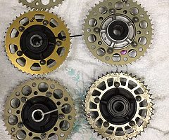 GSXR rear 520 race sprockets and carriers