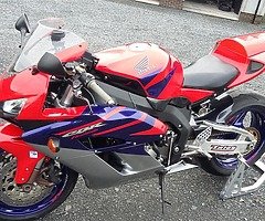 HONDA CBR 1000 RR FIREBLADE - Image 8/16