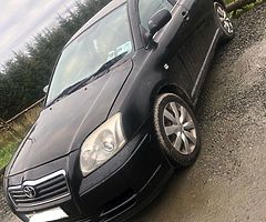 Breaking//toyota avensis 2005 2l diesel