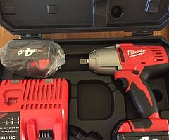 Milwaukee 1/2” 4 amp Cordless Battery Impact nut gun