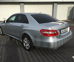 2010 Mercedes-Benz E-Class BlueEfficiant - Image 5/10