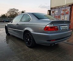 BMW 318i - Image 7/10