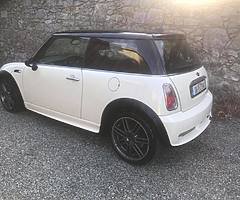 Mini Cooper 06 - Image 5/10