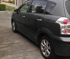 08 Toyota corolla versi