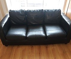 Black Leather 3&2 Seater - Image 1/4