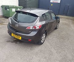 Mazda 3 1.6 diesel 2011 door need attention - Image 5/10