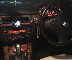 Bmw 320i - Image 6/10