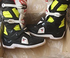 Alpinestars tech 7s