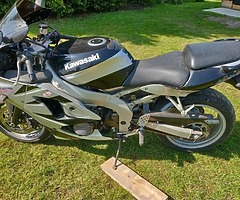 Zx6r 600 Kawasaki - Image 8/8