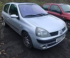 2005 renault clio