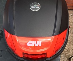 Givi top box - Image 5/5